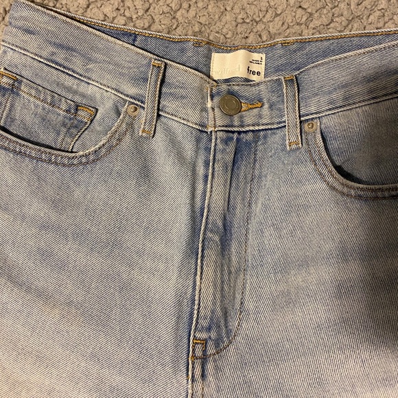ARITZIA wilfred highwaisted denim shorts - Picture 2 of 4